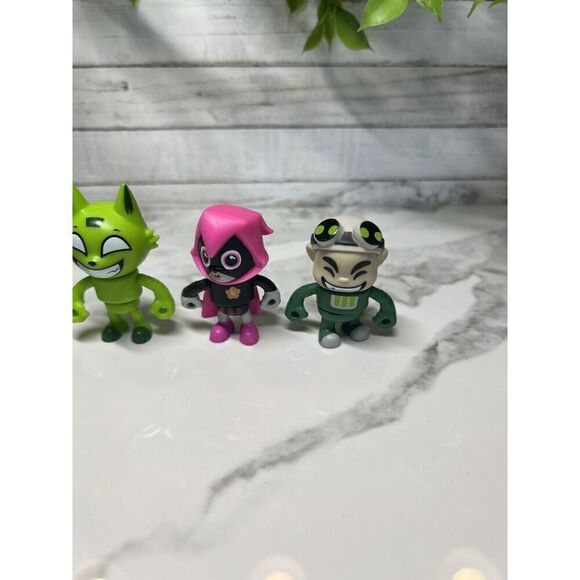 Teen Titans Go! Mattel Blind Bag‎  Kitten Beast Boy Mystery Mini Figure Lot - Picture 3 of 4